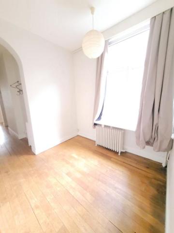 Lille  Rue grande Chaussée Appartement  T4