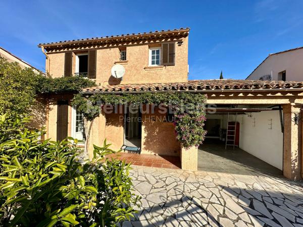 BELLE MAISON 4 PIECES AVEC GARAGE ET VERANDA EN CENTRE VILLE DE SAINTE-MAXIME