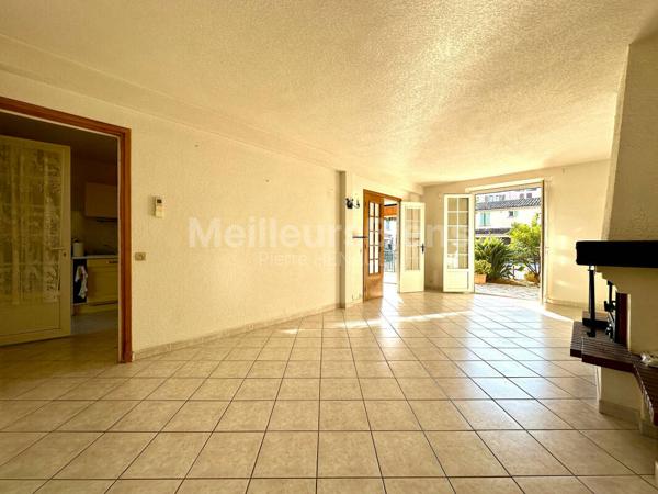 BELLE MAISON 4 PIECES AVEC GARAGE ET VERANDA EN CENTRE VILLE DE SAINTE-MAXIME