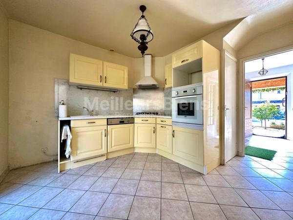 BELLE MAISON 4 PIECES AVEC GARAGE ET VERANDA EN CENTRE VILLE DE SAINTE-MAXIME