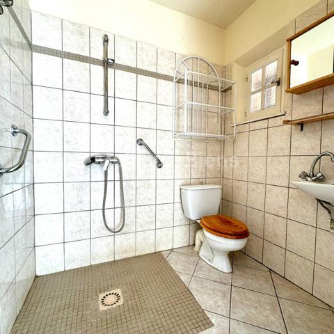 BELLE MAISON 4 PIECES AVEC GARAGE ET VERANDA EN CENTRE VILLE DE SAINTE-MAXIME