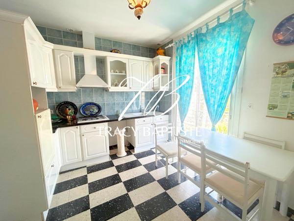 Une maison aux multiples possibilités à découvrir à Nohic