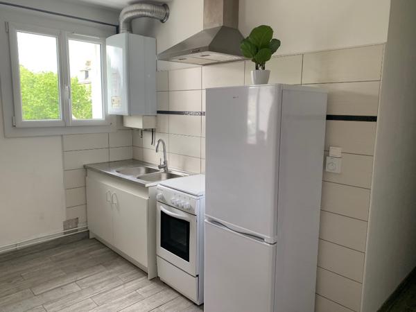 APPARTEMENT 2 PIÈCES - EN EXCELLENT ÉTAT à CHATEAUDUN