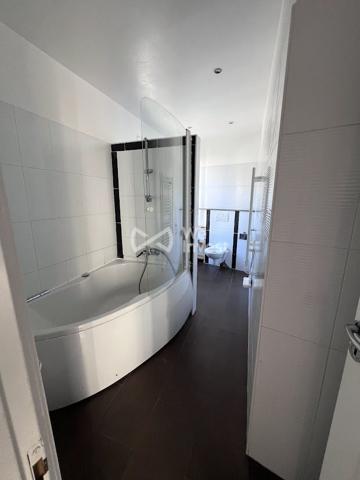 QUATRE PIECES DUPLEX ET TERRASSE