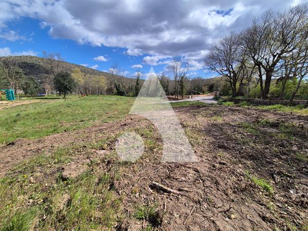 Terrain 850 m2