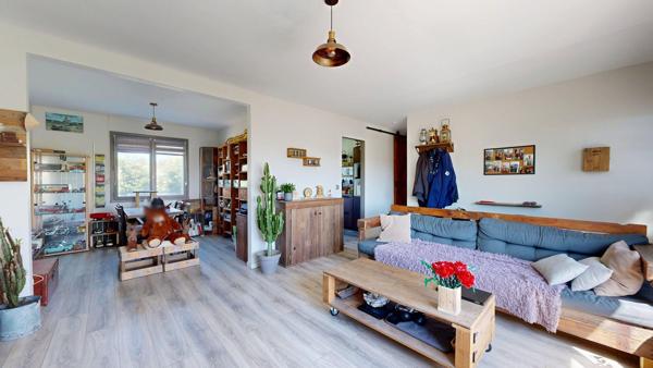 ETREPAGNY Sous sol 3 chambres Jardin Centre ville Plain pied