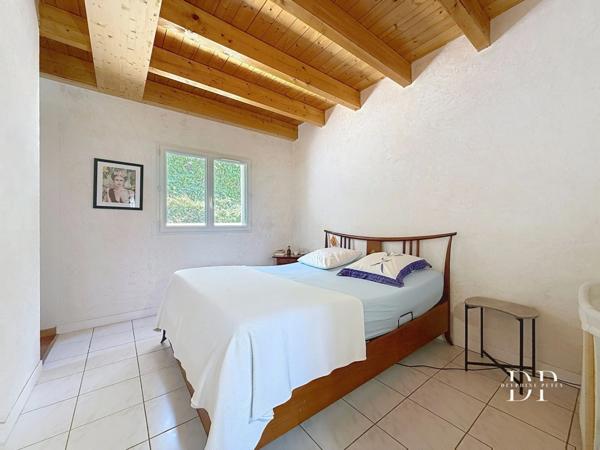 Maison à vendre 5 pièces 222 m², CRANVES SALES (74) Terrain 1 450 m²