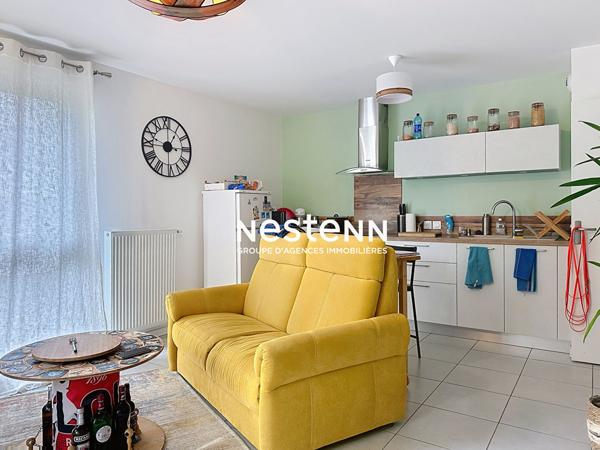 SATHONAY CAMP APPARTEMENT T2 DERNIER ETAGE AVEC LOGGIA ET PLACE DE PARKING INCLUSE