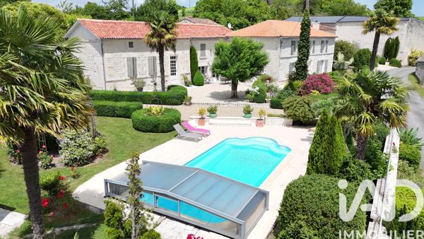 Maison à vendre 9 pièces 231,44 m² Bellevigne