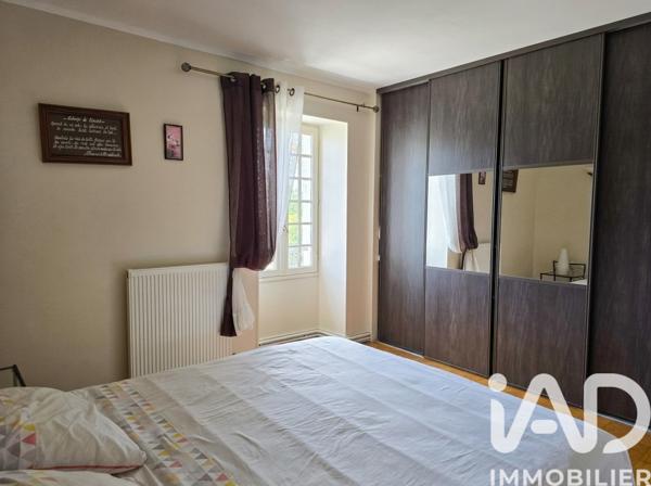 Maison à vendre 9 pièces 231,44 m² Bellevigne