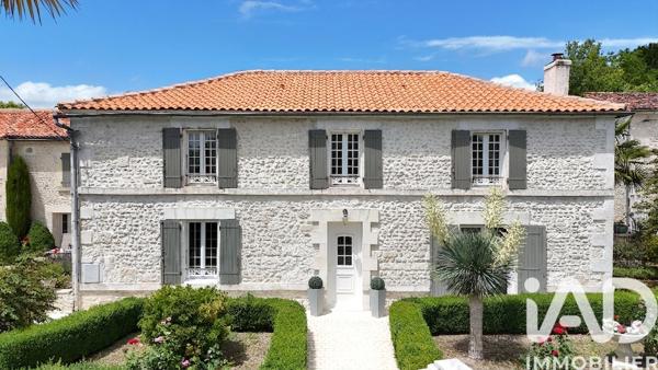 Maison à vendre 9 pièces 231,44 m² Bellevigne