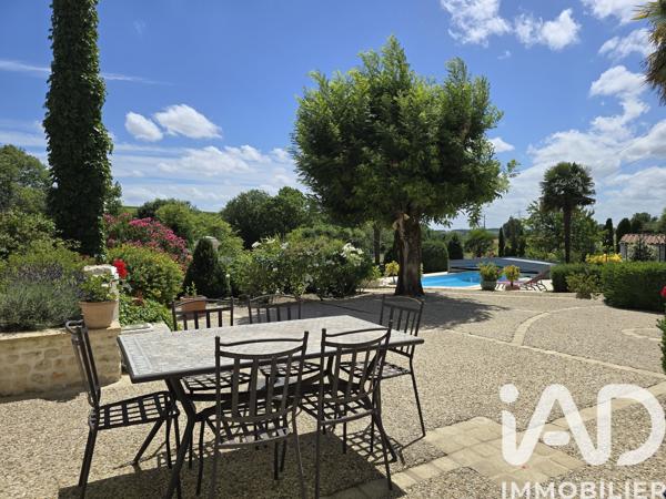 Maison à vendre 9 pièces 231,44 m² Bellevigne