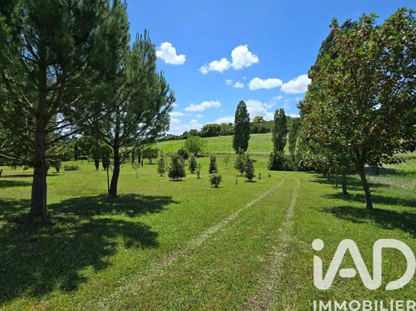 Maison à vendre 9 pièces 231,44 m² Bellevigne