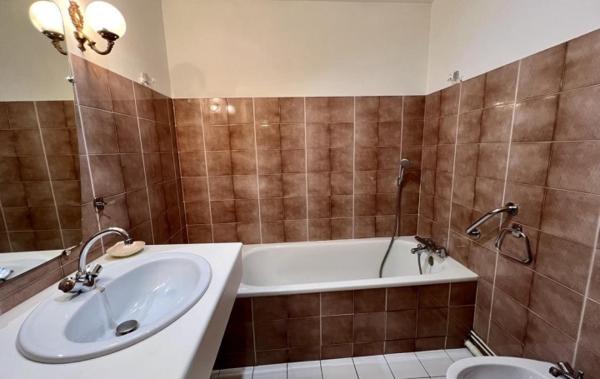 Vente Appartement P4 Terrasse + garage Beziers   