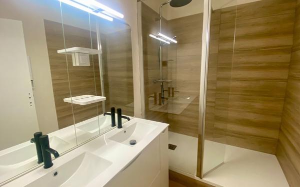 Appartement à vendre    3 pièces • 82,35 m2 Lormont