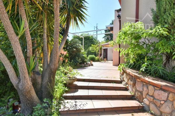 ACHAT - MAGNIFIQUE PROPRIETE - ARGELES SUR MER - 66700 - REGION OCCITANIE - PYRENNEES ORIENTALES