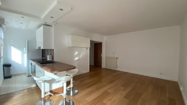 appartement ASNIERES _centre ville_8 min gare SNCF _2 pièces - double balcon - parking - cave