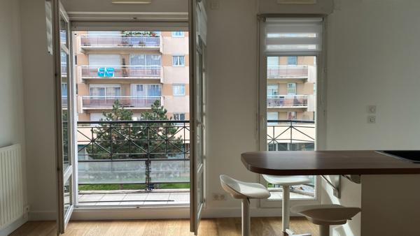 appartement ASNIERES _centre ville_8 min gare SNCF _2 pièces - double balcon - parking - cave