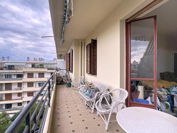 2 pièces de 54 m² avec terrasse - vue dégagée