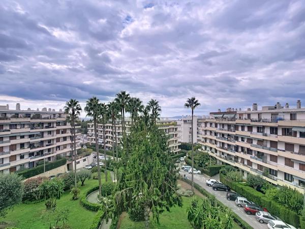 2 pièces de 54 m² avec terrasse - vue dégagée