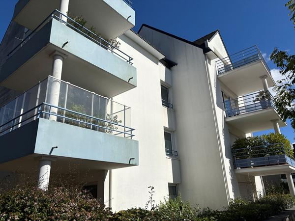 Appartement Auray 3 pièce(s) 75m2 avec cave , Auray