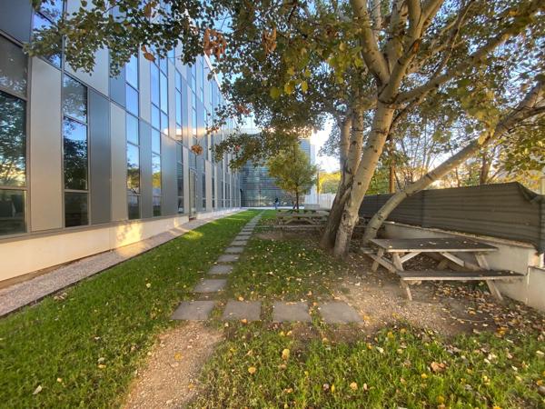 Très beaux bureaux à vendre ou à louer - ZFU - 13016 Marseille