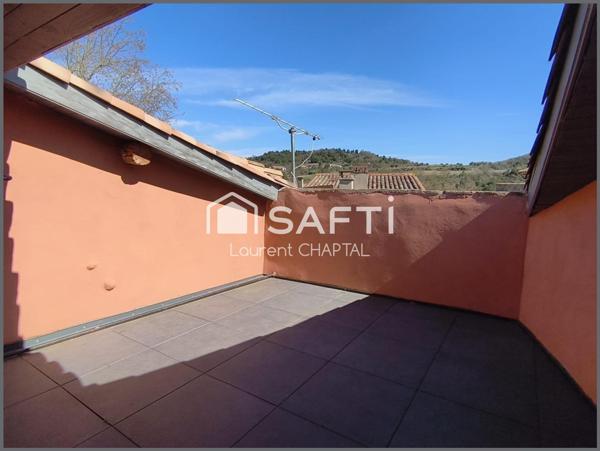 Maison de village entièrement rénovée.