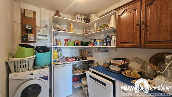 CHATEAUBERNARD - MAISON CHARENTAISE AVEC GRANDE DEPENDANCE