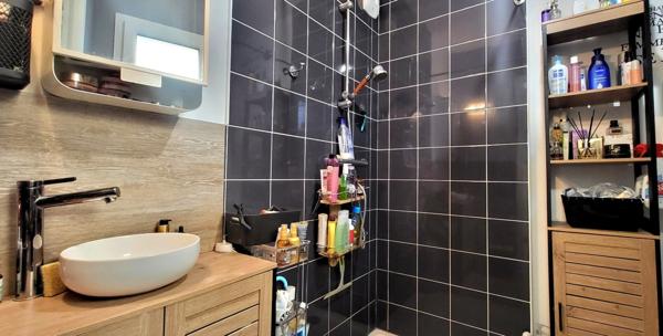 Sotteville proche Mairie - République : Maison état neuf de 126 m² avec jardin, 3 CH, Gge ... Belle Opportunité !