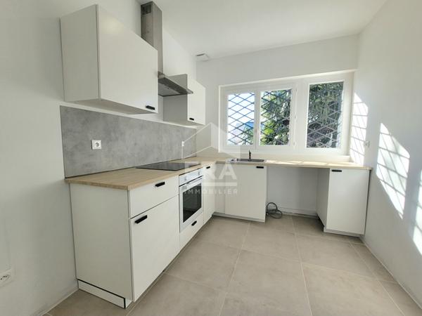 PAU - LOCATION UNIQUE - Appartement T4 de 90m² dans une maison