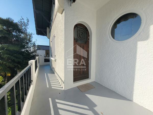 PAU - LOCATION UNIQUE - Appartement T4 de 90m² dans une maison