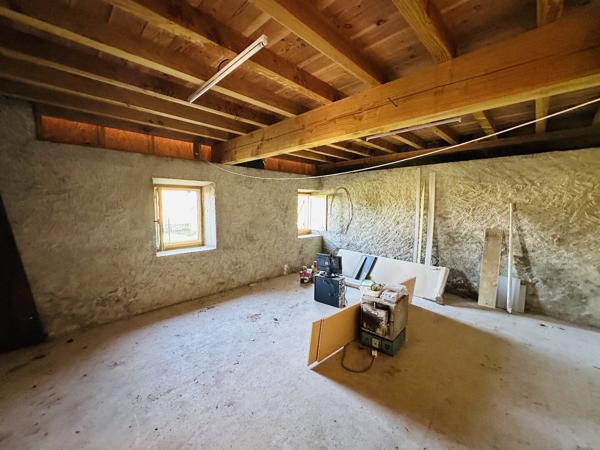 Maison avec dépendance 09190 Lorp Sentaraille. Lorp sentaraille
