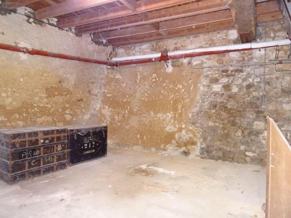 Garage fermé à vendre à Chauvigny dans la Vienne (86300), ref : 2526