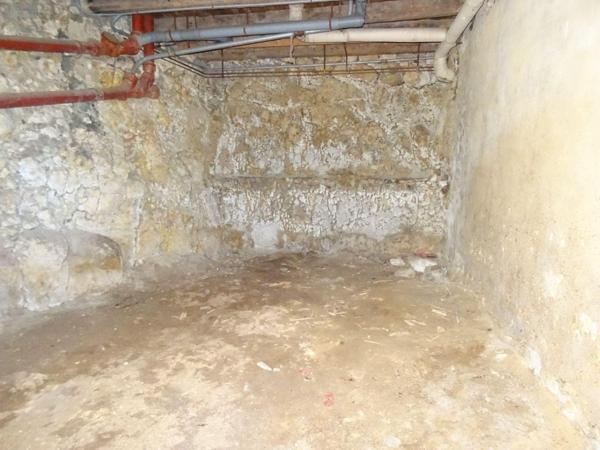Garage fermé à vendre à Chauvigny dans la Vienne (86300), ref : 2526