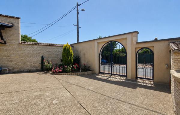 Maison de 265 m²
