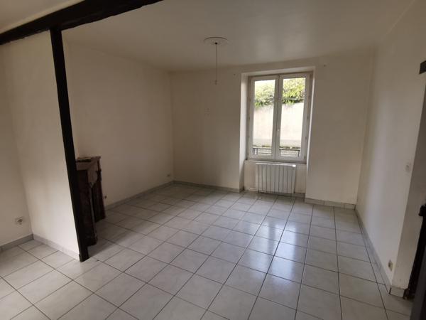 CHARMANTE MAISON CENTRE BOURG