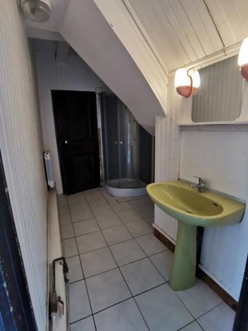 CHARMANTE MAISON CENTRE BOURG