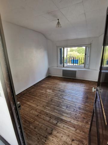 CHARMANTE MAISON CENTRE BOURG