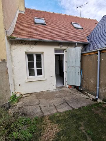 CHARMANTE MAISON CENTRE BOURG