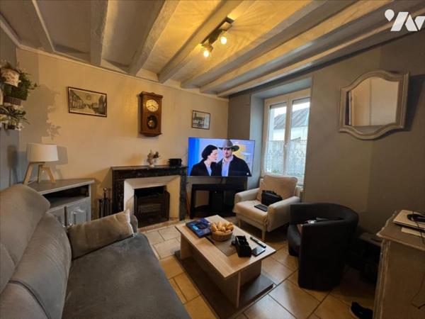 Maison centre -bourg - 2 chambres située à CONLIE