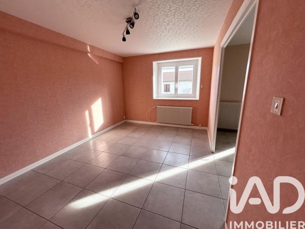Location appartement 4 pièces 80 m² Bains