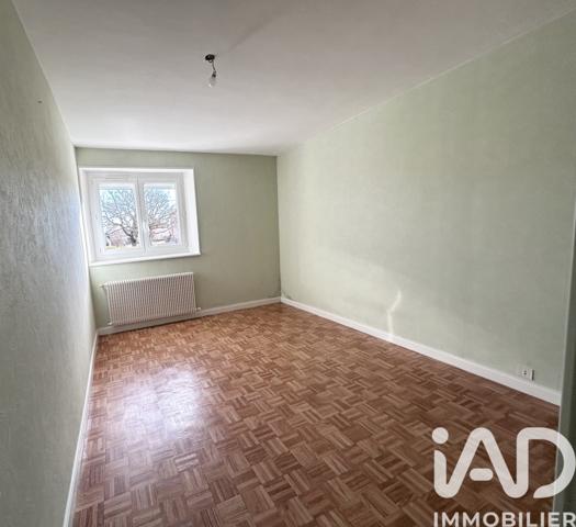 Location appartement 4 pièces 80 m² Bains