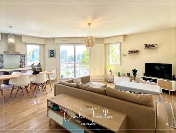 Appartement à vendre 2 pièces 50 m² avec balcon et parking GARE SUD (44000)