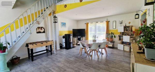 Maison à vendre à Lons-le-Saunier dans le Jura (39000), ref : SA-RG