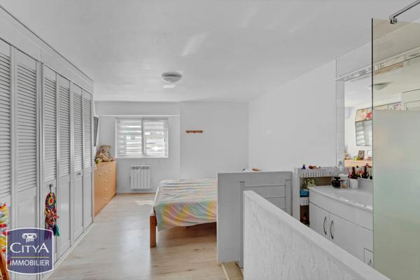 Maison à vendre 6 pièces 191m² Bruyères-le-Châtel (91680)