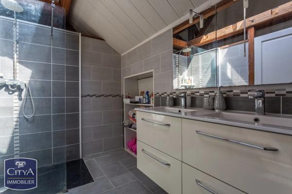 Maison à vendre 6 pièces 191m² Bruyères-le-Châtel (91680)