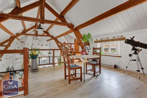 Maison à vendre 6 pièces 191m² Bruyères-le-Châtel (91680)