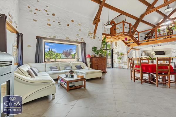 Maison à vendre 6 pièces 191m² Bruyères-le-Châtel (91680)