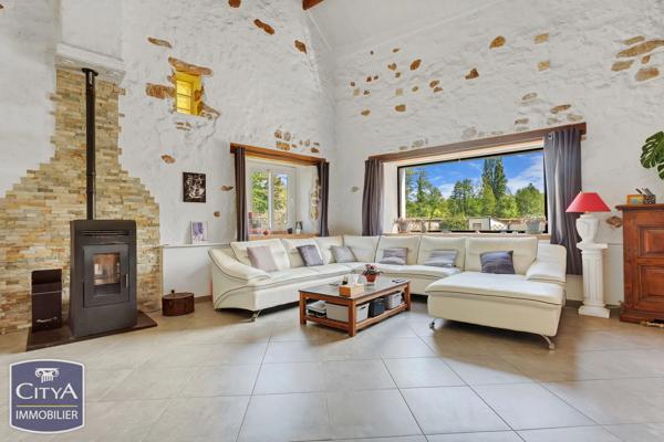 Maison à vendre 6 pièces 191m² Bruyères-le-Châtel (91680)
