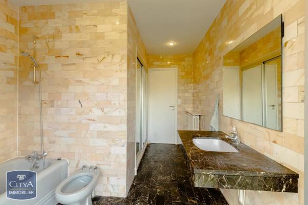 Appartement à vendre 3 pièces 120.61m² Périgueux (24000)